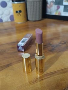 Lakme Powerplay Priming Matte Lipstick