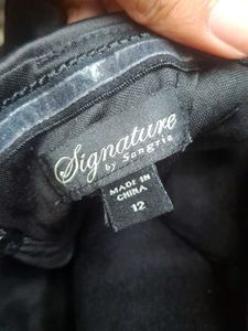 Elegant Black Strapless Dress