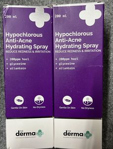 The Derma Co Anti Acne Hydrating Spray Pack 2