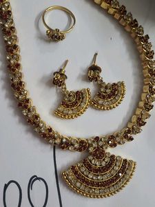 New Jeweled Necklace, Ring &amp; Earring Set