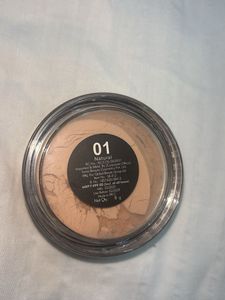 Swiss Beauty Loose Finishing Powder shade 05 ivory
