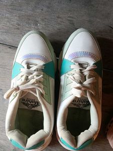 Stylish Women's Sneakers