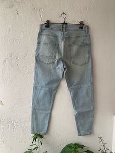 Zara Light Wash Jeans