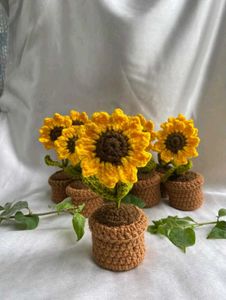 Crocheted Sunflower Plant