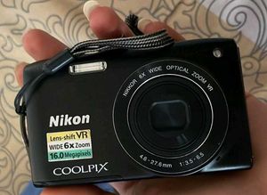 Nikon Coolpix S3300 Digital Camera
