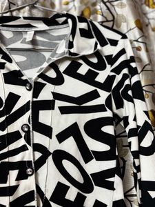Black &amp; White Graphic Print Cropped Top