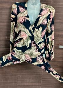 Stylish Floral Wrap Top