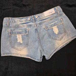 low waist Distressed Denim Shorts with Pearls