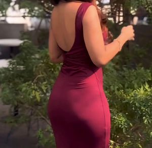 Newme Backless Maroon Maxi Dress