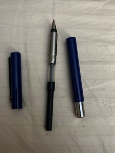 Parker Pen Fountain - Classic Blue