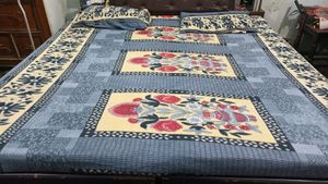 Woolen Double Bedsheet With 2 Pillow Covers