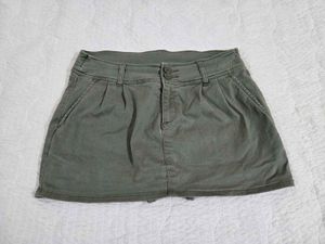 Stylish Green Mini Skort waist 30/32