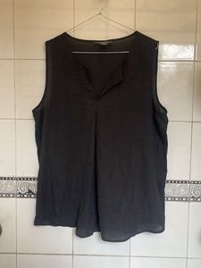 Sleek Black Sleeveless Top