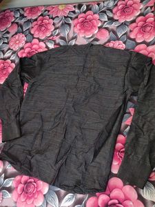 Men's Black shirt