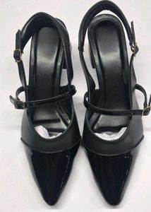 Chic Black Chunky Heel Sandals