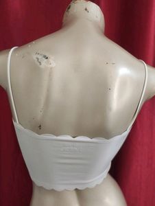 129 Frill Cut Sports Bra