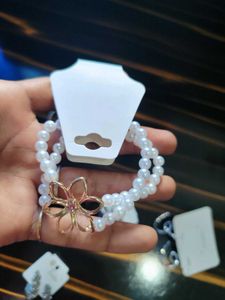 Assorted Women's Jewelry Set