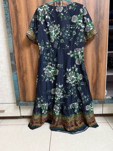 Floral Print Midi Dress.. Unused