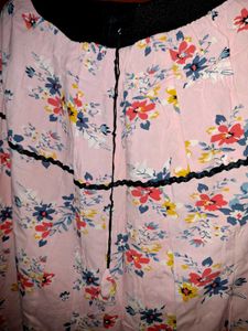 Chic Floral Mini Skirt