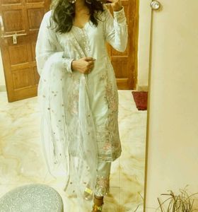 Pakistani Kurta Set with Dupatta