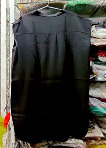 Chic Black Sleeveless V-Neck Button-Up Top