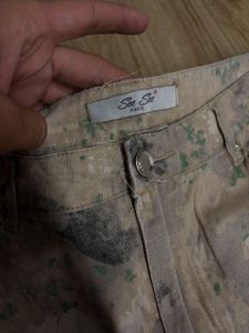 Camouflage Cargo Pants with Zip Pockets