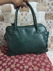 Stylish Green Leather Handbag