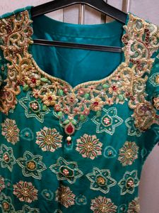 Lovely partywear kurti 'pure bandhni'