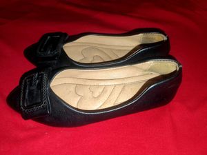 Chic Black Ballet Flats with Buckle Accent
