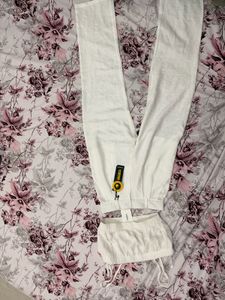 White Co-ord Set. top- West side bottoms- offduty
