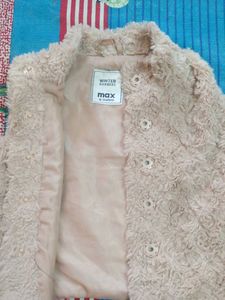 MAX Fuzzy Buttoned Jacket