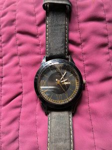 Classic Titan Men's Watch not working condition ❌