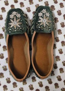 Embellished Green Velvet Juttis