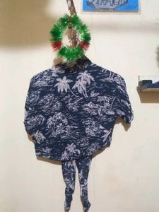 2.Tropical Print Tie Front Top