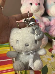 Adorable Hello Kitty Keychain