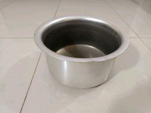 Used Aluminium Cooking Pot / Tope / Patila