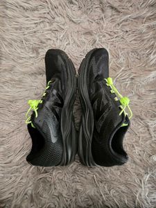 New Balance 490v6 SpeedRide performance shoes