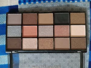 Revolution Eyeshadow Palette Bundle