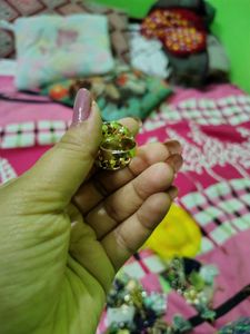 Sparkling Crystal Flower Ring