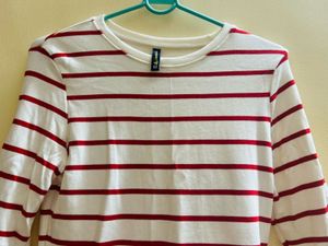 Classic Striped 3/4 Sleeve Top