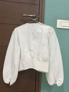 Chic White Ruched Button-Up Blouse from Outryt