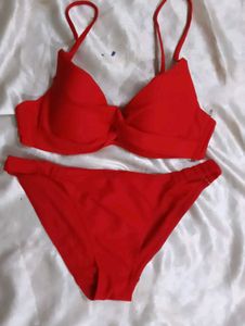 Vibrant Red Bikini Set sez xs