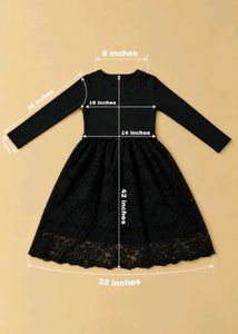 BLACK FLORAL LACE DRESS WITH LONG SLEEVES