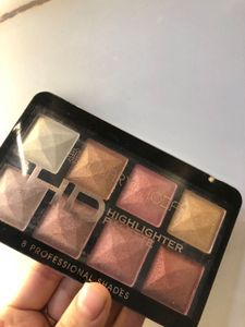 8 Color Eyeshadow Palette