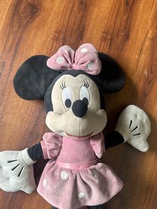 Set of mickey and mini mouse