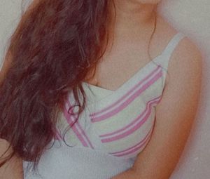 Striped Rib-knit surplice camisole !