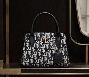 CRISTIAN DIO HAND BAG
