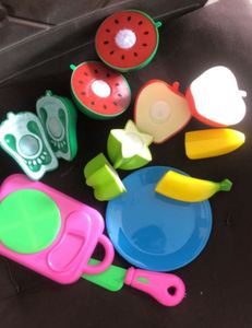 Toy Fruit Cutting Set