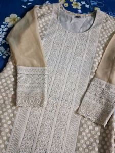 Elegant Cream Chikankari Kurta