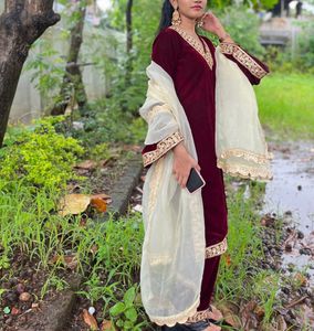 Elegant Velvet Kurta Set with Dupatta